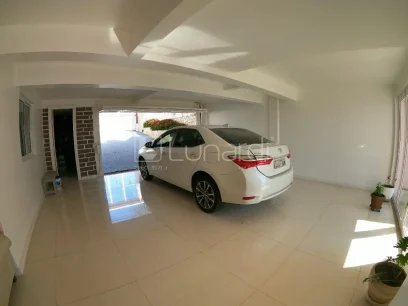 Foto Casa com 5 Dormitórios
