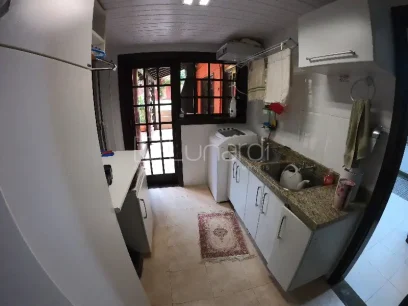 Foto Casa com 3 Dormitórios