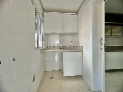 Foto Apartamento com 3 Dormitórios