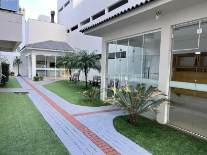 Foto Apartamento com 2 Dormitórios