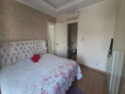 Foto Casa com 2 Dormitórios