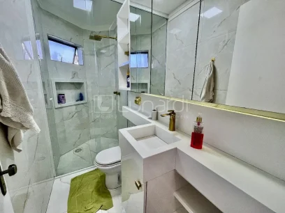 Foto Apartamento com 3 Dormitórios
