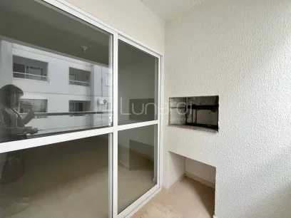 Foto Apartamento com 2 Dormitórios