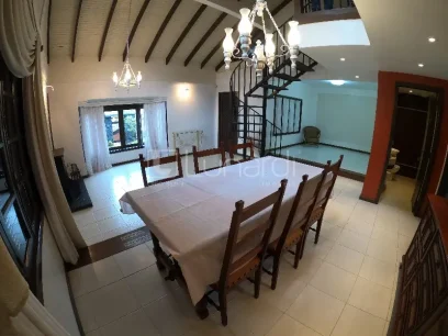 Foto Casa com 3 Dormitórios