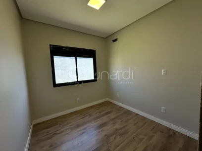 Foto Casa com 3 Dormitórios