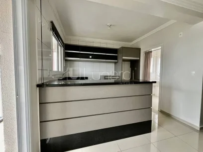 Foto Apartamento com 2 Dormitórios