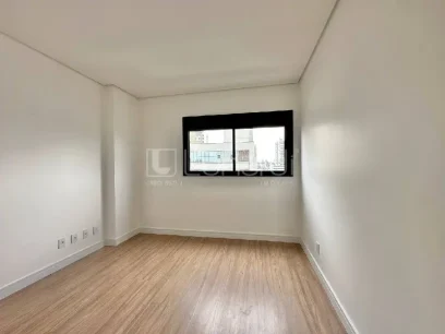 Foto Apartamento com 2 Suítes