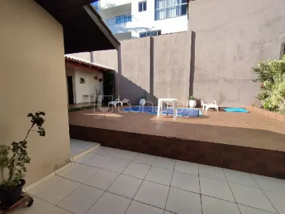 Foto Casa com 3 Dormitórios