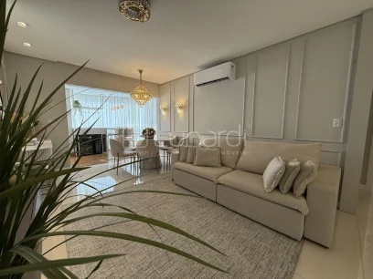 Foto Apartamento com 2 Dormitórios