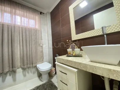 Foto Casa com 3 Suítes