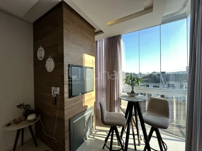 Foto Apartamento com 2 Dormitórios