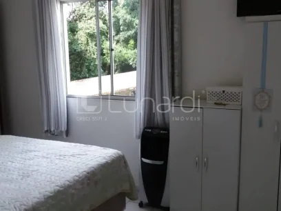 Foto Apartamento com 3 Dormitórios