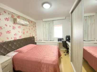 Foto Apartamento com 3 Dormitórios