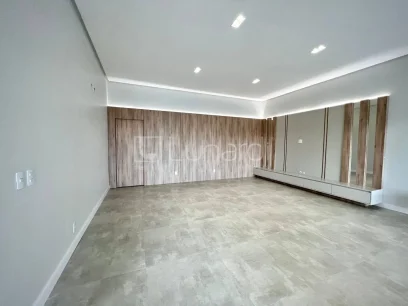 Foto Casa com 3 Suítes