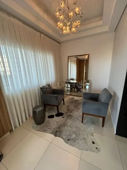 Apartamento com 3 Dormitórios