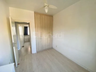 Foto Apartamento com 3 Dormitórios