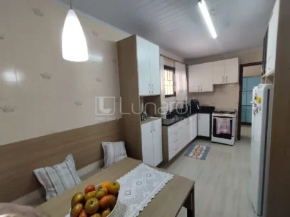 Foto Casa com 3 Dormitórios