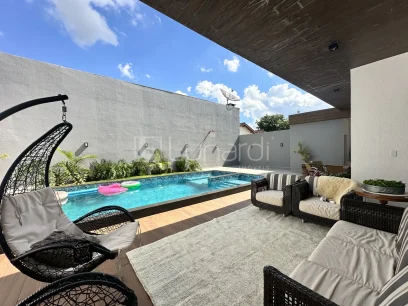 Foto Casa com 4 Suítes
