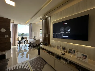 Foto Apartamento com 2 Dormitórios