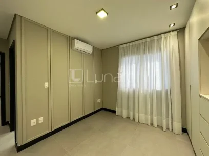 Foto Apartamento Duplex com 3 Suítes