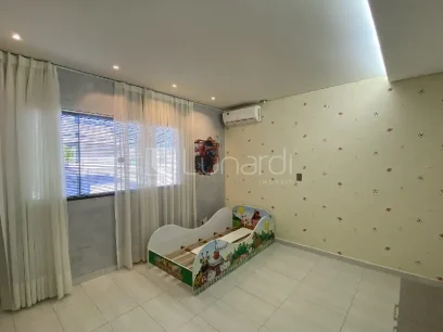 Foto Casa com 3 Dormitórios