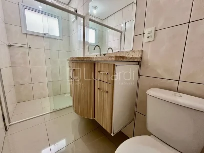 Foto Apartamento com 2 Dormitórios