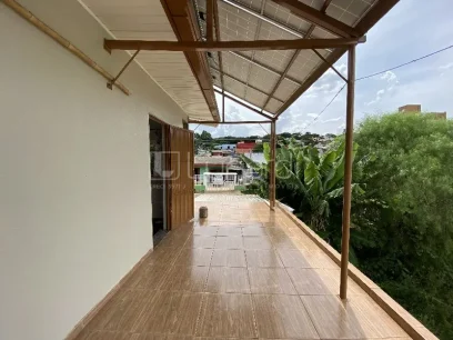 Foto Casa com 2 Dormitórios