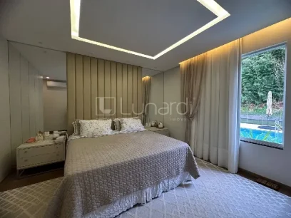 Foto Casa com 3 Suítes