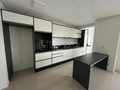 Foto Apartamento com 2 Suítes