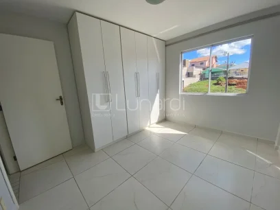 Foto Apartamento com 2 Dormitórios