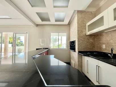 Foto Casa com 3 Suítes