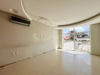 Foto Casa com 3 Suítes