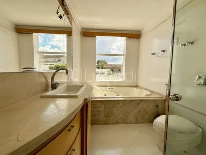 Foto Casa com 3 Suítes