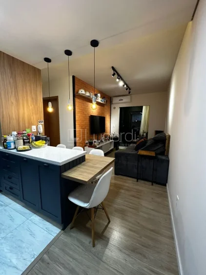 Apartamento com 2 Dormitórios