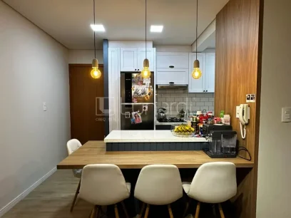 Foto Apartamento com 2 Dormitórios