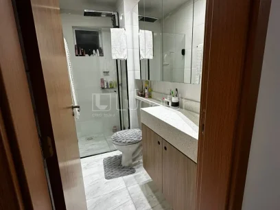 Foto Apartamento com 2 Dormitórios