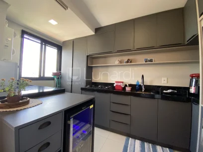 Foto Apartamento com 2 Dormitórios