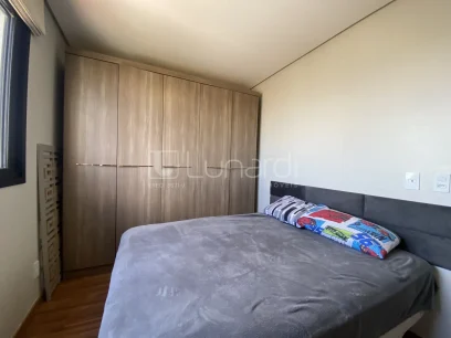 Foto Apartamento com 2 Dormitórios