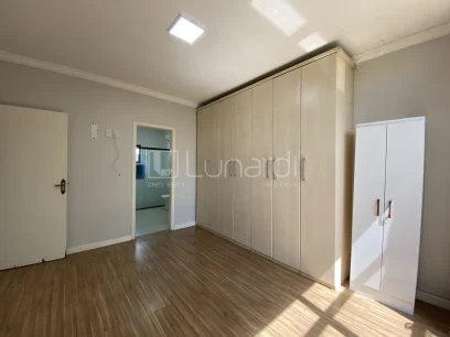 Foto Casa com 3 Dormitórios
