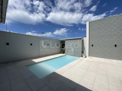 Foto Casa com 3 Dormitórios
