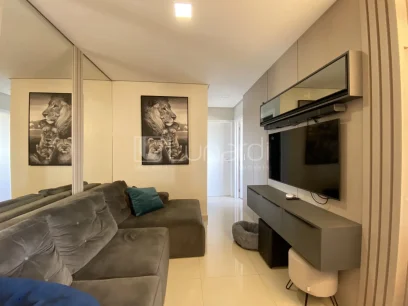 Foto Apartamento com 2 Dormitórios