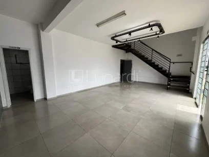 Foto Barracão
