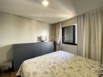 Foto Apartamento com 2 Dormitórios