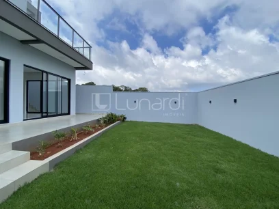 Foto Casa com 3 Suítes