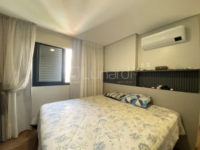 Foto Apartamento com 2 Dormitórios
