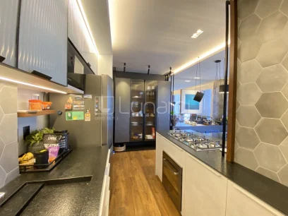 Foto Apartamento com 2 Dormitórios