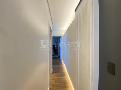 Foto Apartamento com 2 Dormitórios