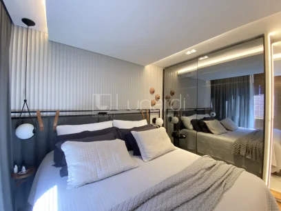 Foto Apartamento com 2 Dormitórios