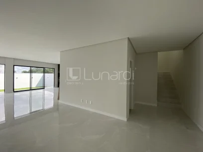 Foto Casa com 3 Suítes