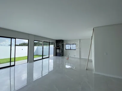 Foto Casa com 3 Suítes